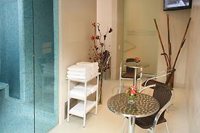 Blue Suites Hotel