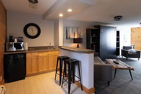 Terrace Suites
