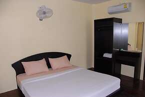 Haadson Resort