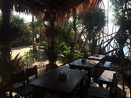 Haadson Resort