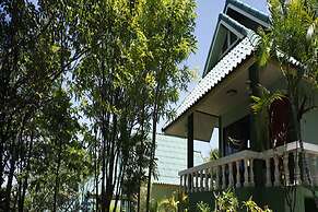 Haadson Resort