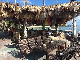 Haadson Resort