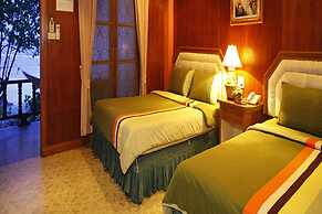 Haadson Resort