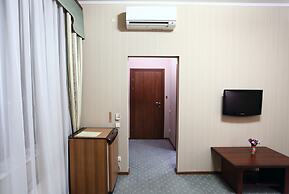 9 Owls Hotel