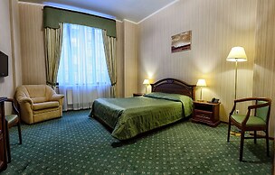 9 Owls Hotel