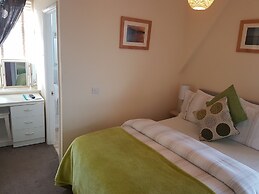 Trelinda Hotel