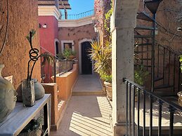 Posada del Cortes Hotel