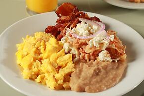 Staybridge Suites Queretaro by IHG