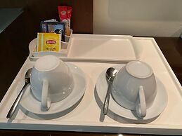Phoenix Plaza Hotel Apartments