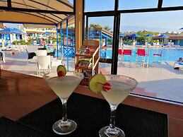 Zorbas Beach Village Hotel