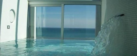 i-Suite Hotel