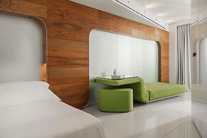 i-Suite Hotel