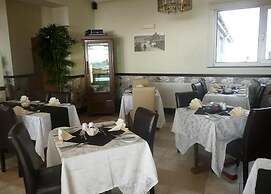 Bailey Ground Hotel