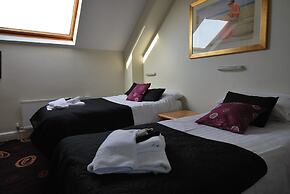 Bailey Ground Hotel