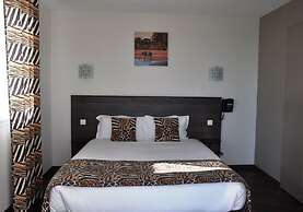 Brit Hotel Confort Azur Cholet Nord