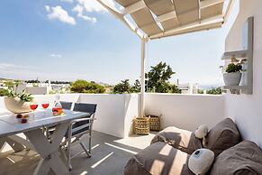 Blue Waves Suites & Apartments To Kyma