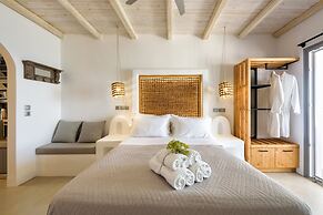 Blue Waves Suites & Apartments To Kyma