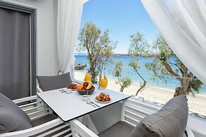 Blue Waves Suites & Apartments To Kyma