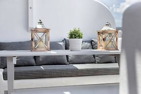 Blue Waves Suites & Apartments To Kyma