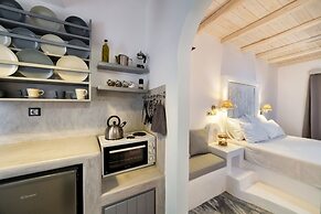 Blue Waves Suites & Apartments To Kyma