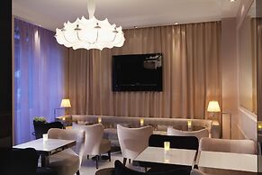 First Hotel Paris Tour Eiffel