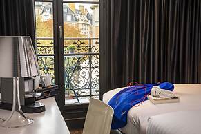 First Hotel Paris Tour Eiffel