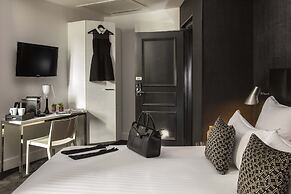 First Hotel Paris Tour Eiffel