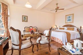 The Elgin Silver Oaks, Kalimpong
