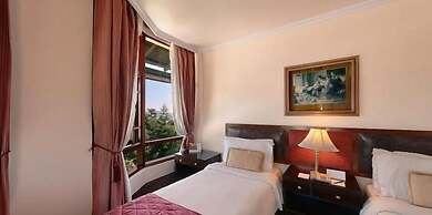 The Elgin Silver Oaks, Kalimpong