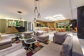 One Sixteen Hotel
