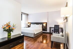 One Sixteen Hotel
