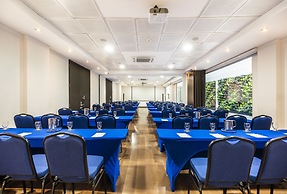 One Sixteen Hotel