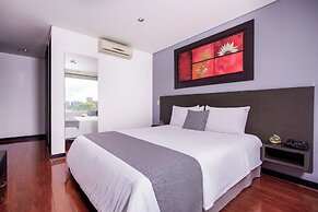One Sixteen Hotel