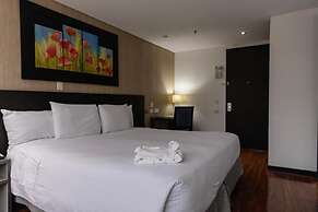 One Sixteen Hotel