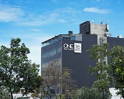 One Sixteen Hotel