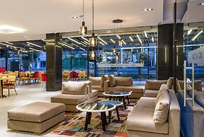 One Sixteen Hotel