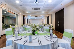 One Sixteen Hotel