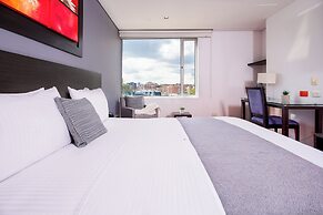 One Sixteen Hotel