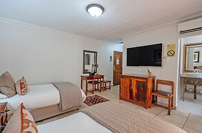 Afrique Boutique Hotel O.R. Tambo