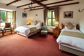 Tudor Lodge