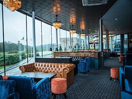 Riverside Park Hotel and Leisure Club