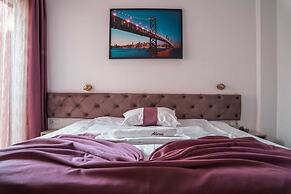 Hotel Alexis