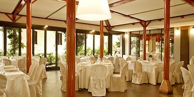 Deco Hotel