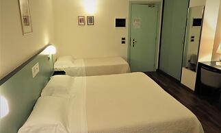 Deco Hotel