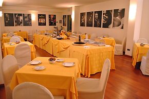 Deco Hotel