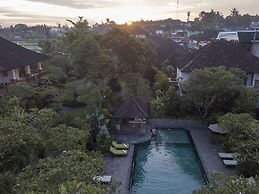 Sri Ratih Cottages