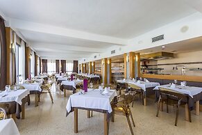 Palladium Hotel Cala Llonga - Adults Only