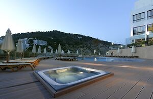 Palladium Hotel Cala Llonga - Adults Only