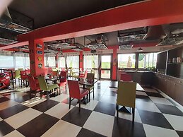 Enzo Hotels Cannes Ecluse by Kyriad Direct