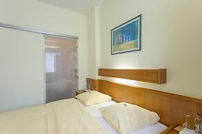 Hotel Acacia